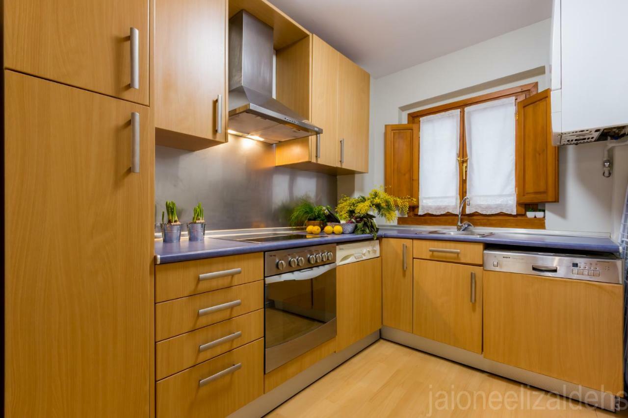 The Estafeta View Apartment Памплона Экстерьер фото